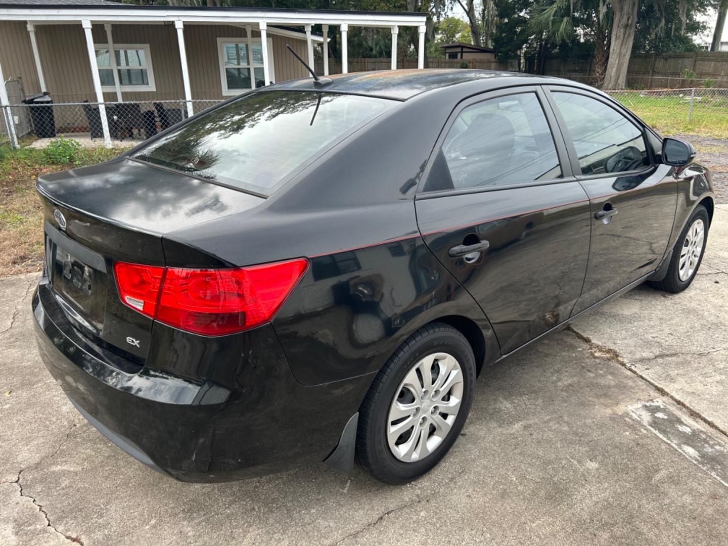 2011 Kia Forte XE (KNAFU4A2XB5) , AUTO transmission, located at 1758 Cassat Ave., Jacksonville, FL, 32210, (904) 384-2799, 30.286720, -81.730652 - *****$3500.00*****2011 KIA FORTE EX MODEL 4-DOOR AUTOMATIC TRANSMISSION ICE COLD AIR CONDITIONING 232,043 HIGHWAY MILES LOOKS AND RUNS GREAT TINT POWER EQUIPMENT DON'T DELAY CALL US TODAY @ 904-384-2799 - Photo#3